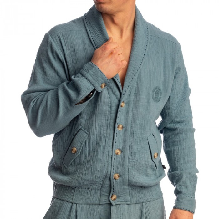 Veste de la marque L HOMME INVISIBLE - Palm Spring - Light Jacket with Shawl Collar - Whisper Blue - Ref : HW181 PAL B15 Veste de la marque L HOMME INVISIBLE - Palm Spring - Light Jacket with Shawl Collar - Whisper Blue - Ref : HW181 PAL B15
