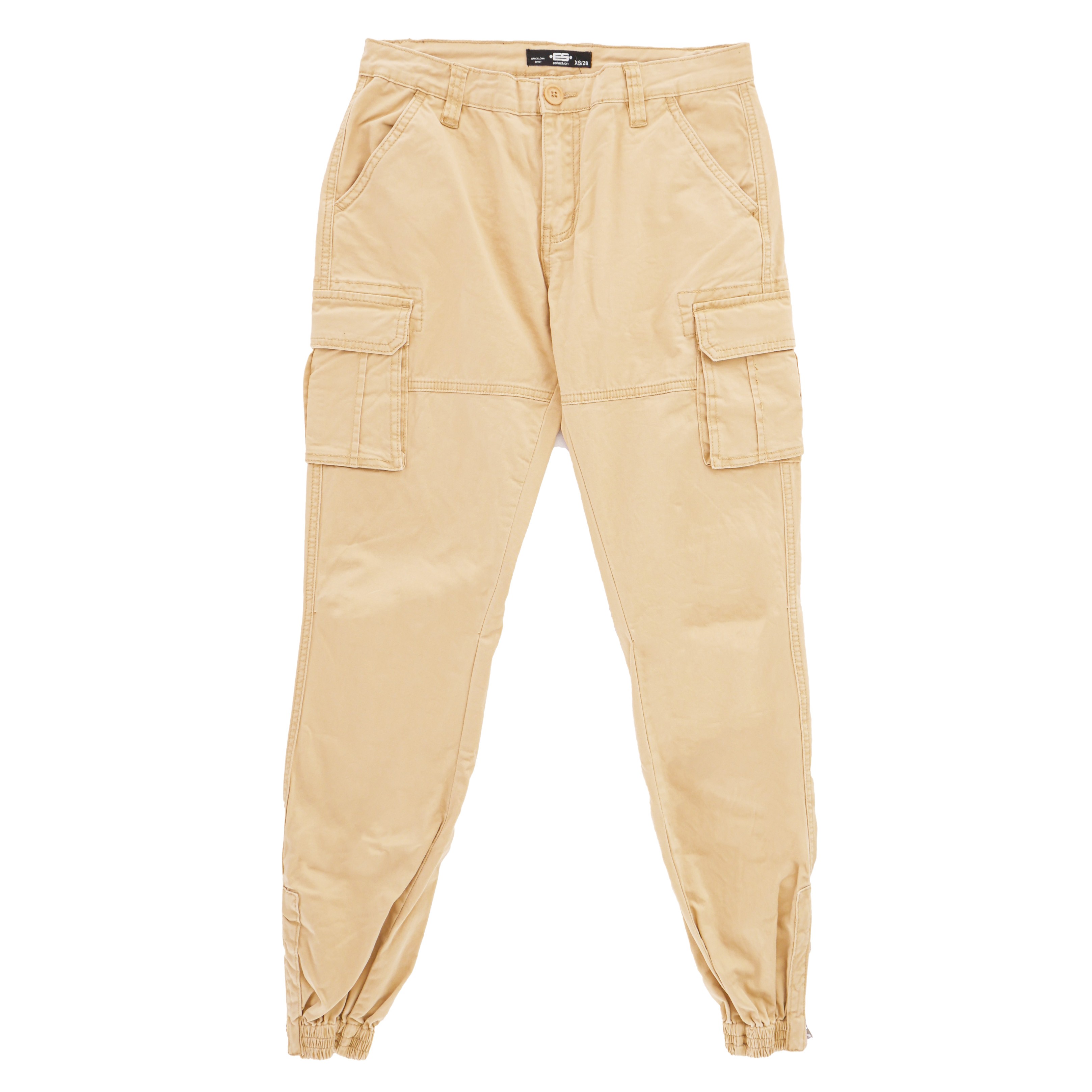 Pantalón cargo elástico beige con grandes bolsillos