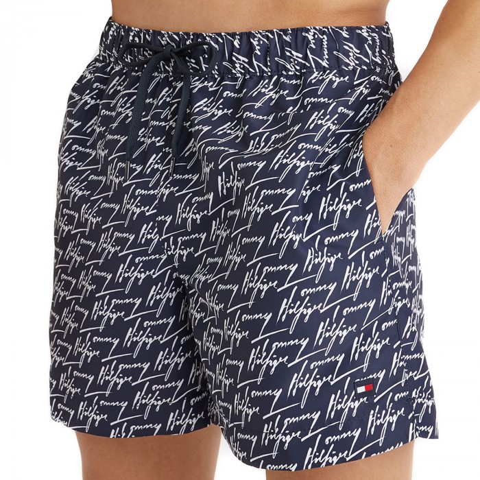  Short de bain mi-long à logo signature avec cordon de serrage - bleu marine foncé - TOMMY HILFIGER UM0UM02479-0G8 