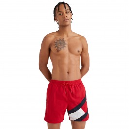  Short de bain moulant mi-long à drapeau - rouge - TOMMY HILFIGER UM0UM02048-XLG 