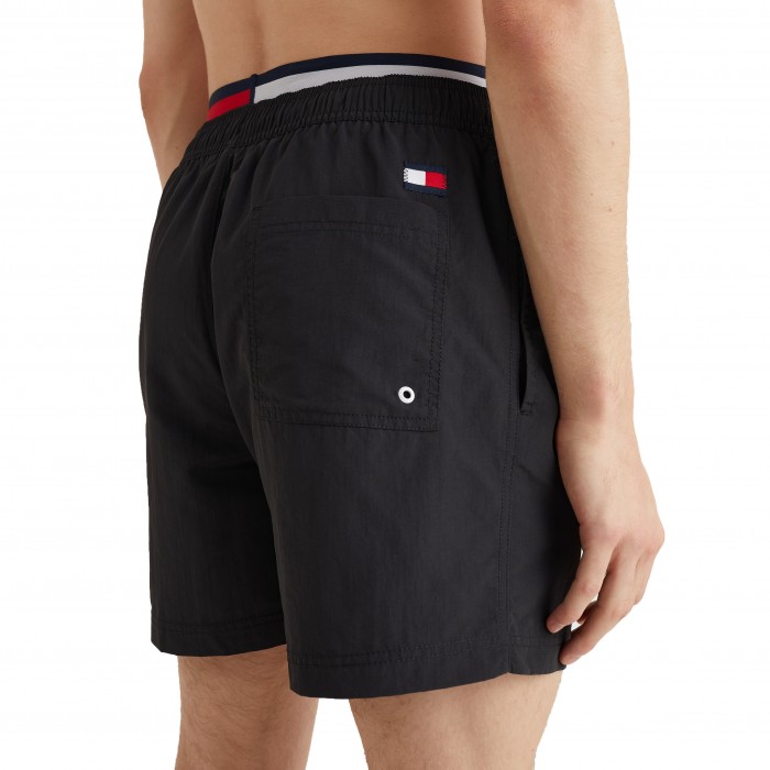  Mittellange Badeshorts mit Logo-Taillenbund Tommy hilfiger - rot - TOMMY HILFIGER *UM0UM02509-BDS 