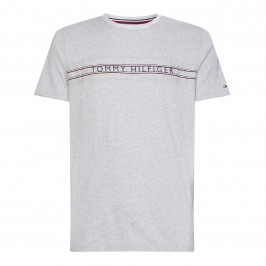 Tommy Signature Tape Logo T-Shirt - grey - TOMMY HILFIGER *UM0UM02422-P61